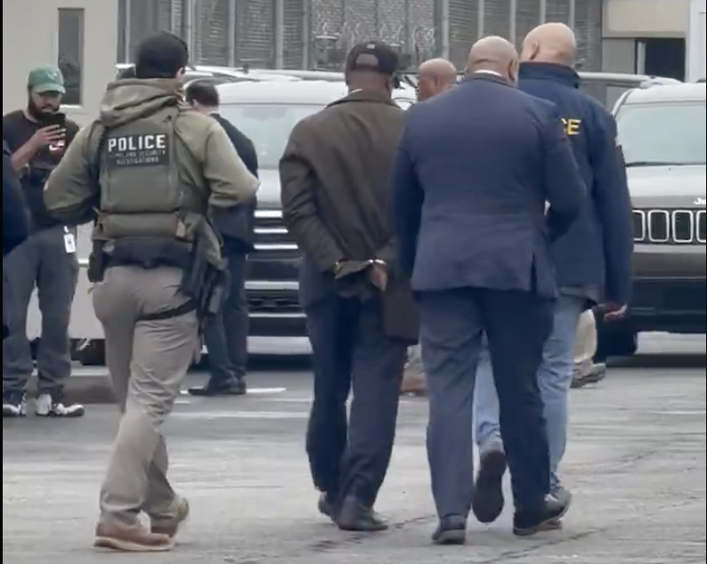 Homeland Security Arrests NJ Gubernatorial Hopeful Ras Baraka As Chaos Ensues Outside ICE Detention Center